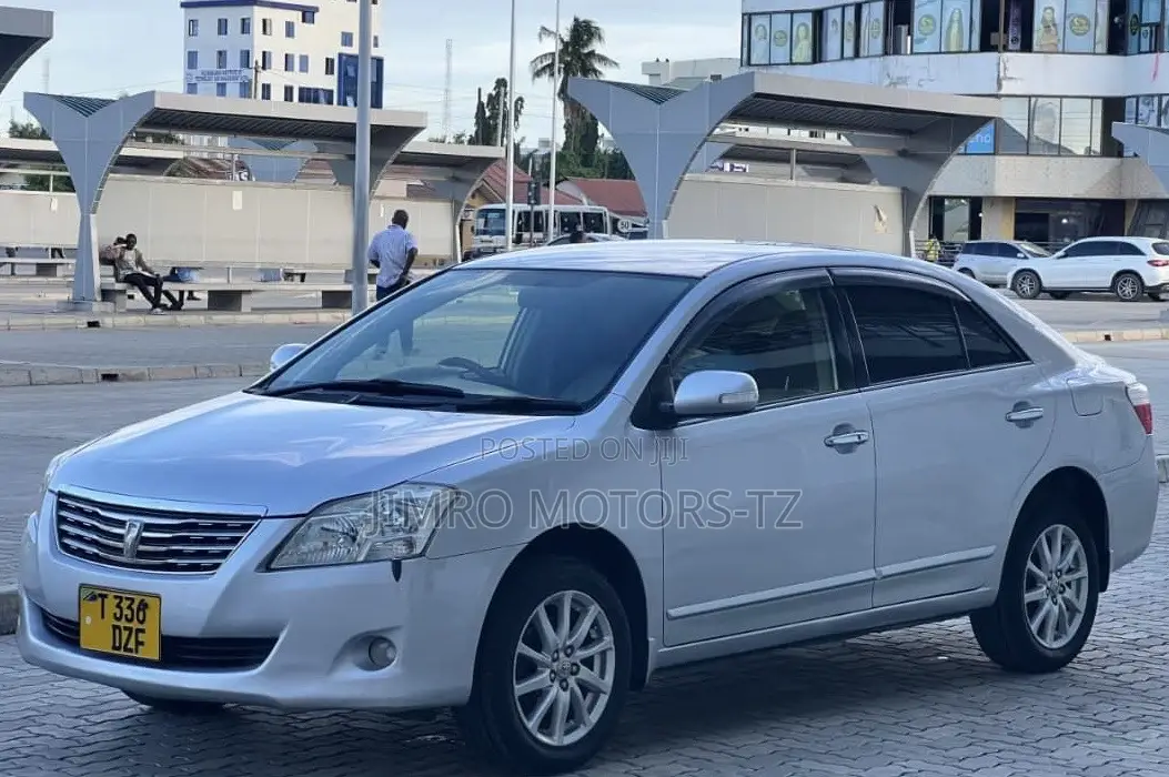 Toyota Premio 2010 Silver