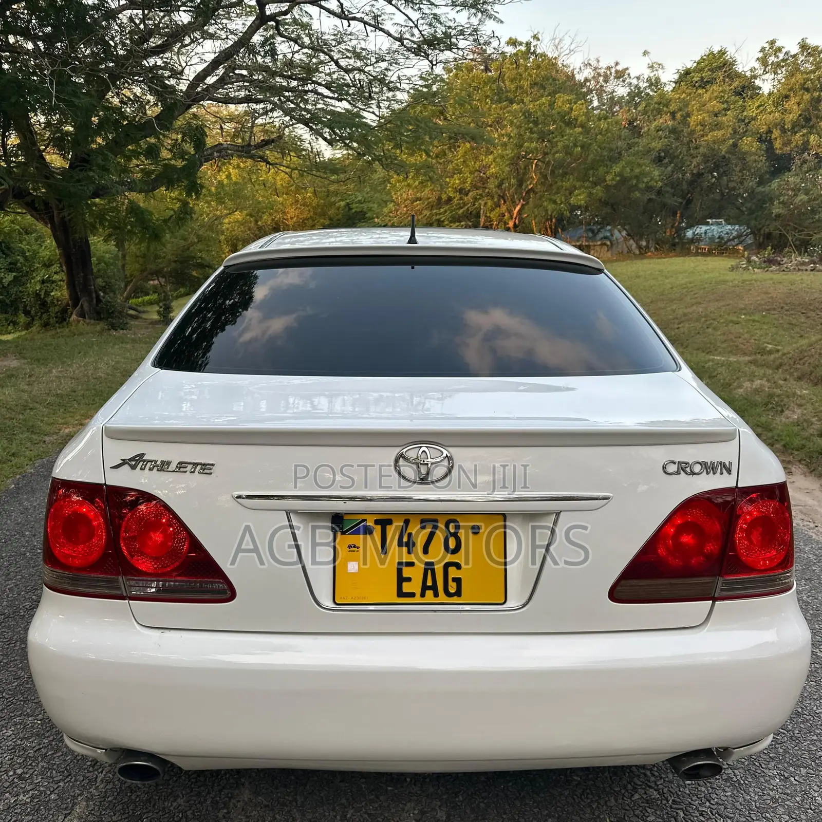 Toyota Crown 2005 White