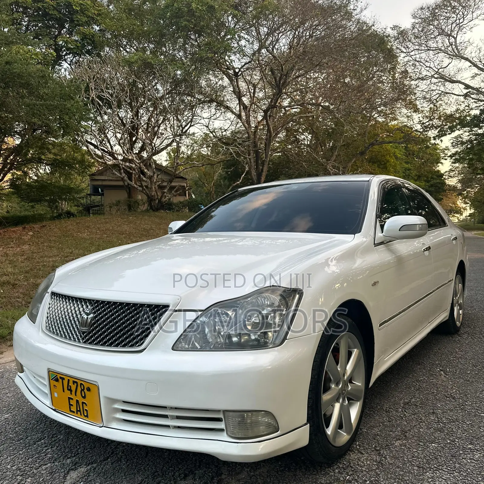 Toyota Crown 2005 White