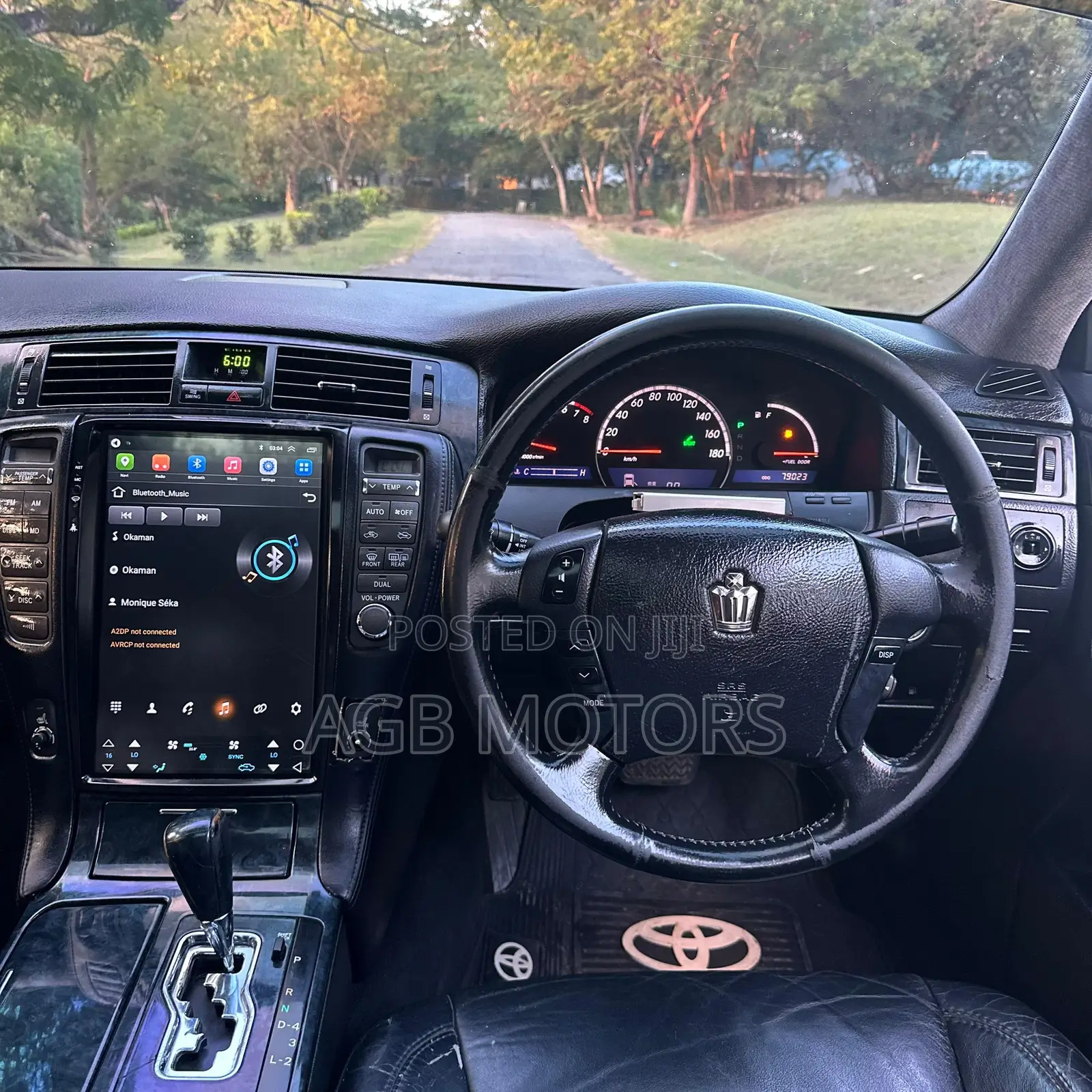 Toyota Crown 2005 White