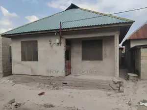 6bdrm Room & Parlour in Chanika for rent