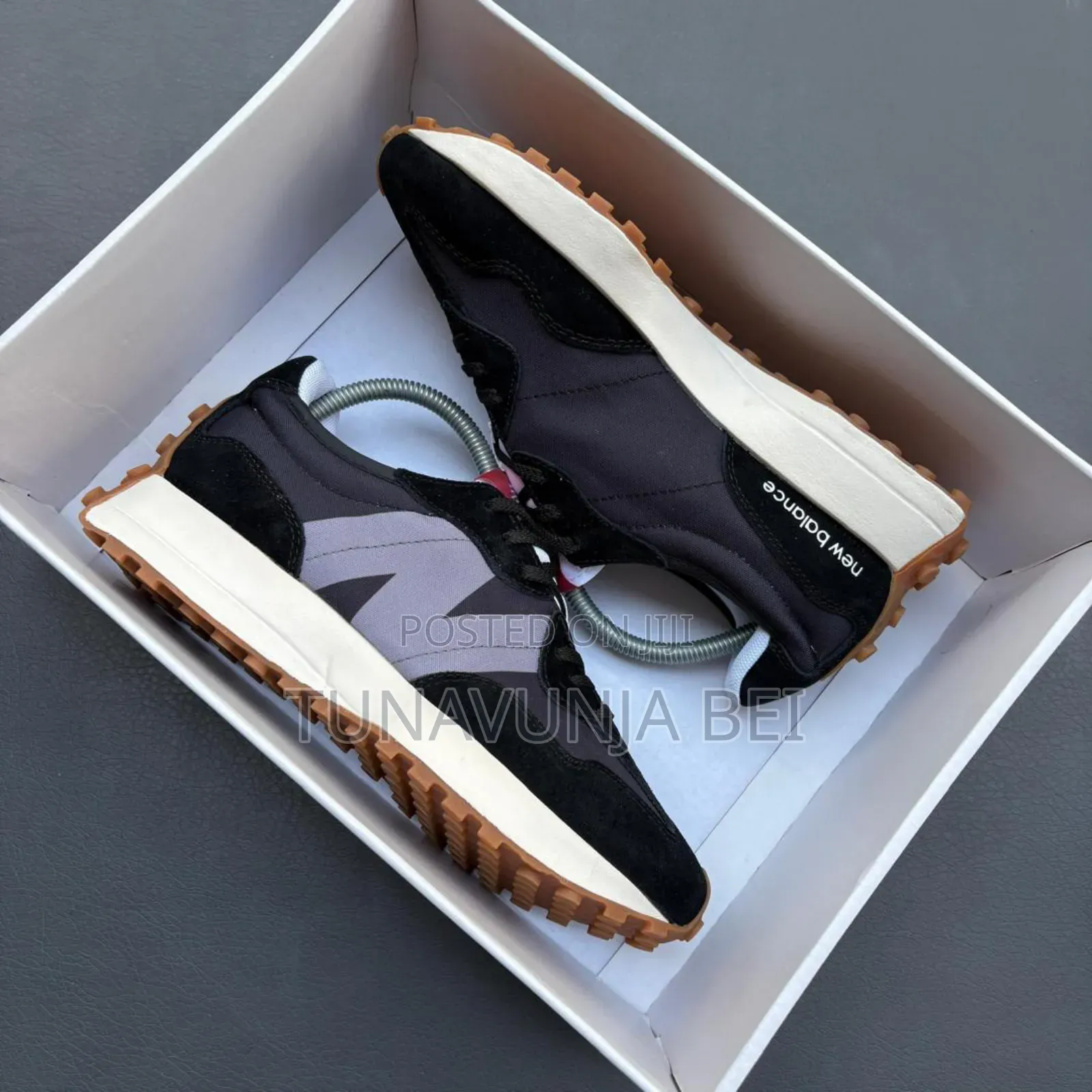 New Balance Sneakers 