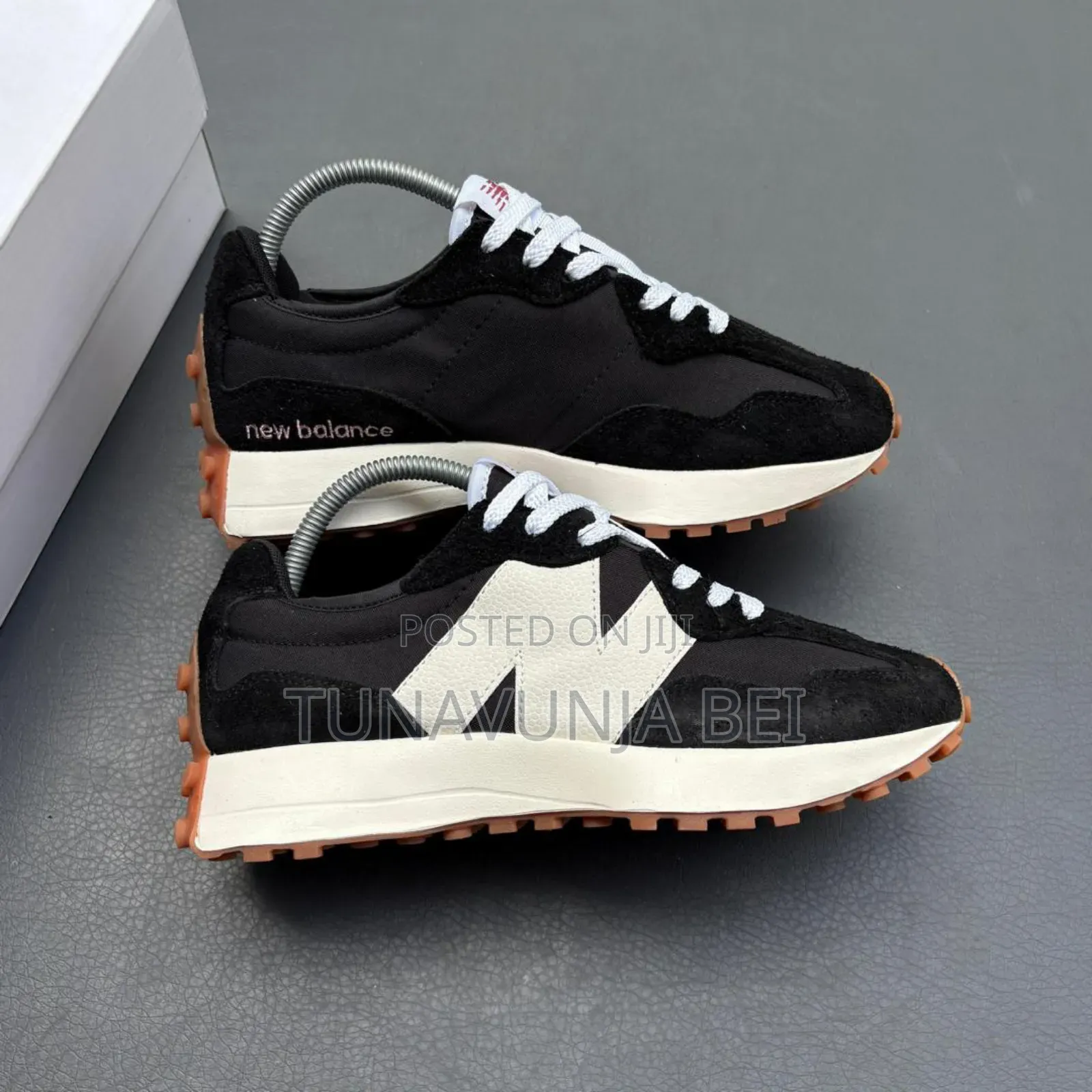 New Balance Sneakers 