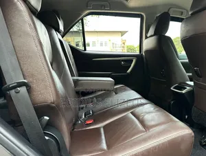 Toyota Fortuner 2019 Gray