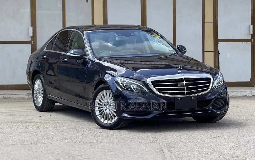 Mercedes-Benz C200 2015 Blue