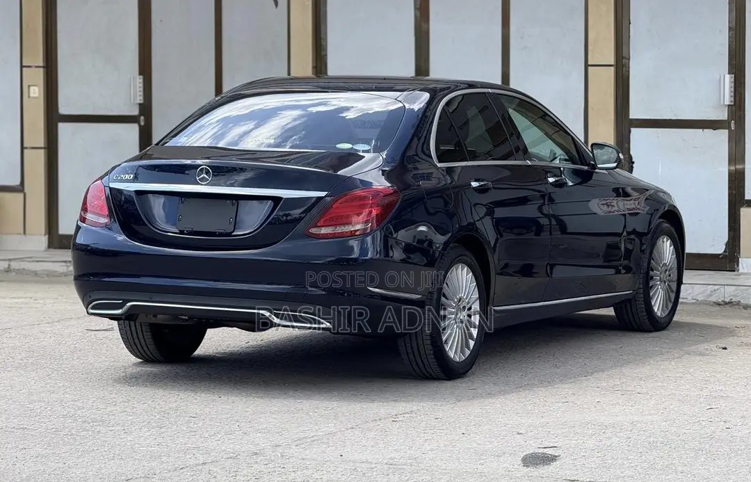 Mercedes-Benz C200 2015 Blue