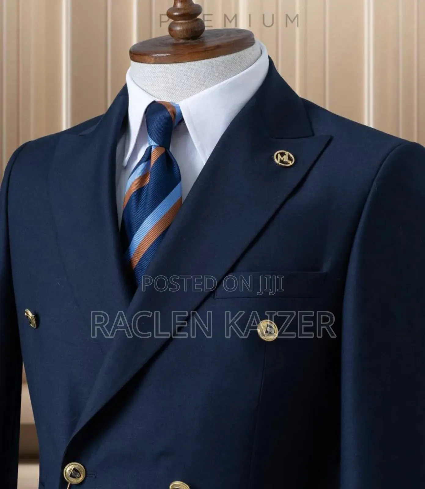 Rich Navy Blue Suits With Gold Buttons