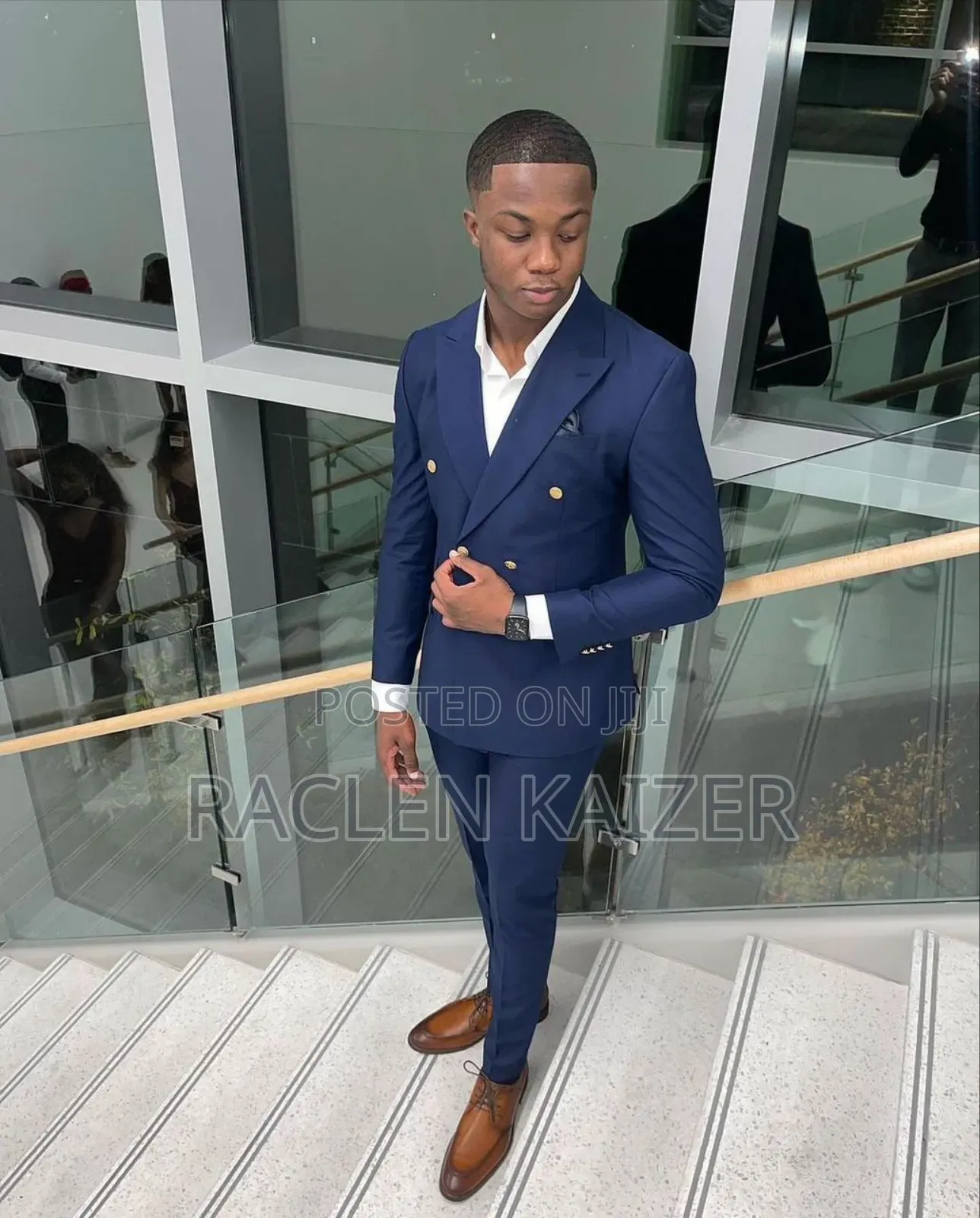 Rich Navy Blue Suits With Gold Buttons