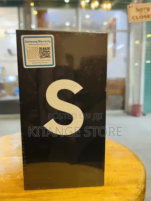 New Samsung Galaxy S22 5G 128 GB Black