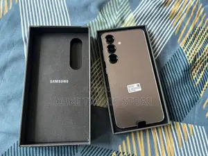 New Samsung Galaxy S25 128 GB Silver