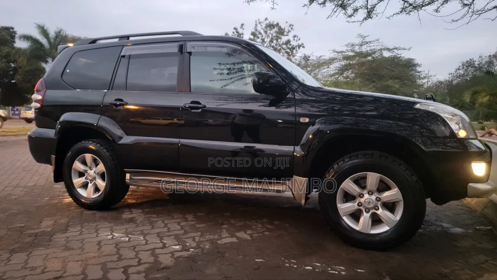 Toyota Land Cruiser Prado 2005 Black