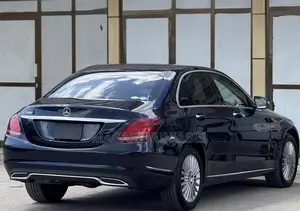 Mercedes-Benz C-Class 2015 Blue