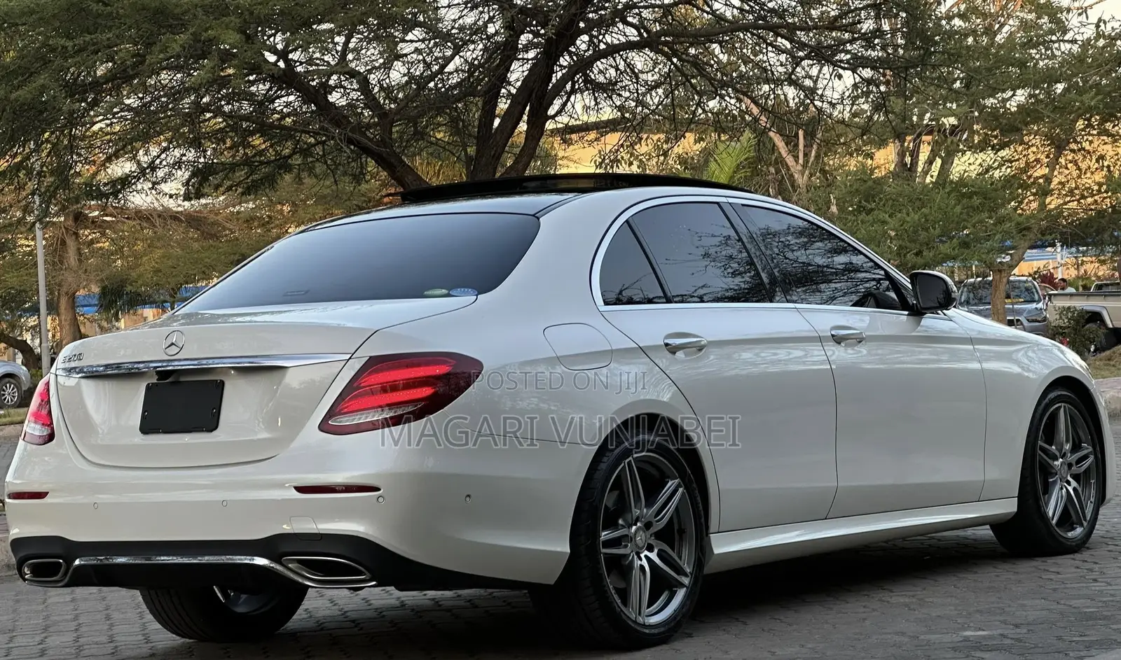 Mercedes-Benz E200 2016 Pearl