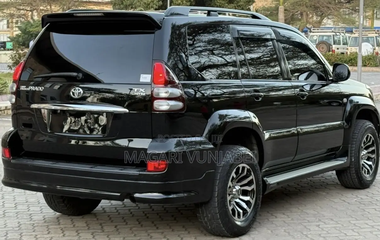 Toyota Land Cruiser 2006 Matt Black