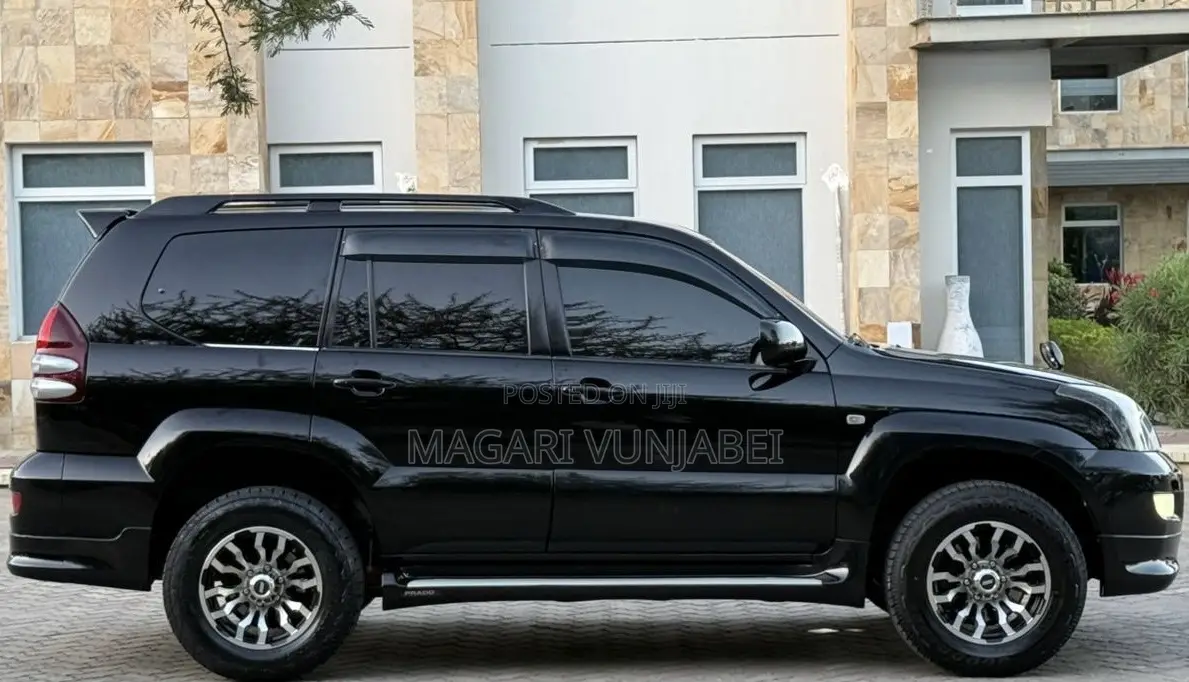 Toyota Land Cruiser 2006 Matt Black