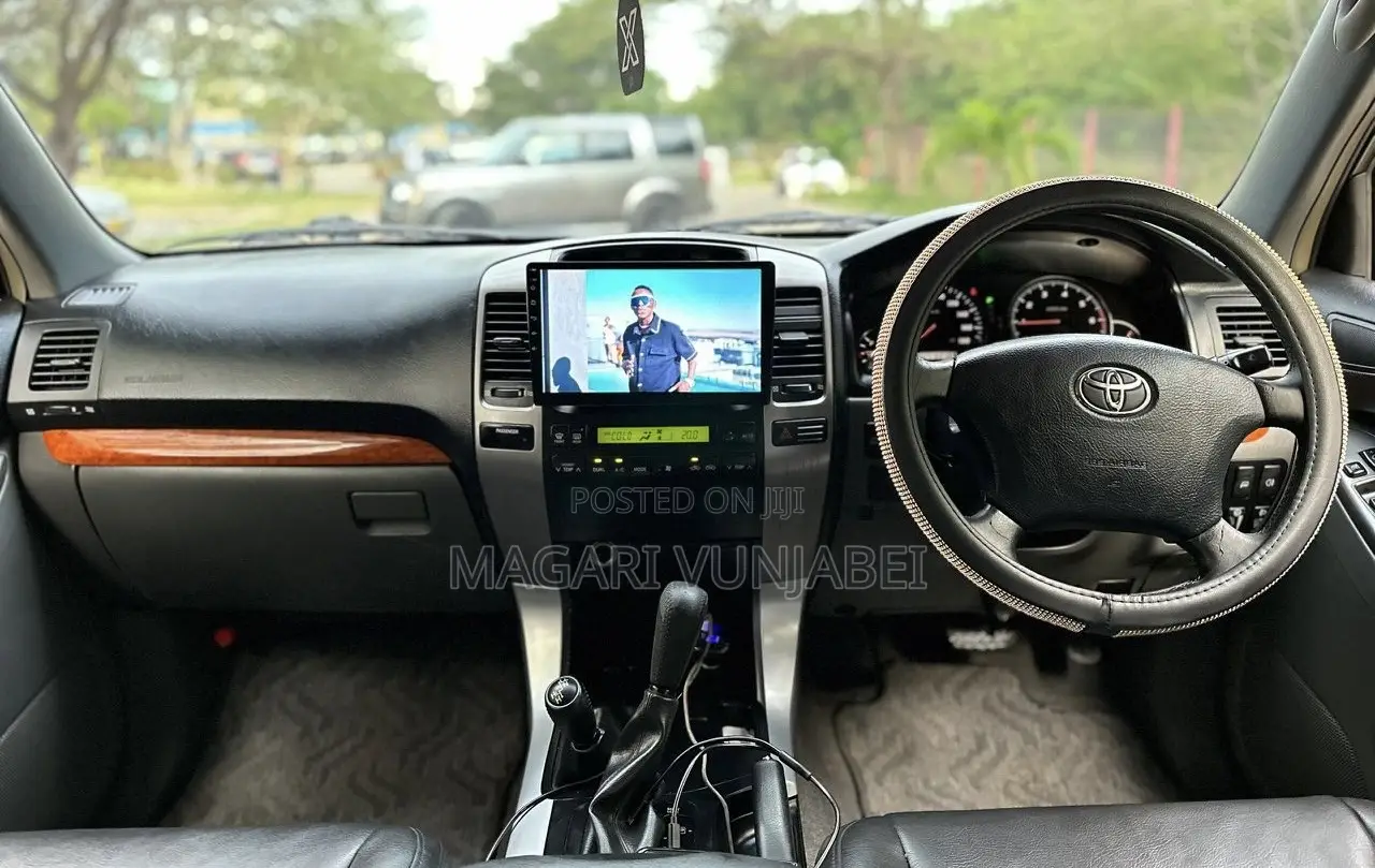 Toyota Land Cruiser 2006 Matt Black