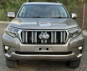 Toyota Land Cruiser Prado 2023 Gray