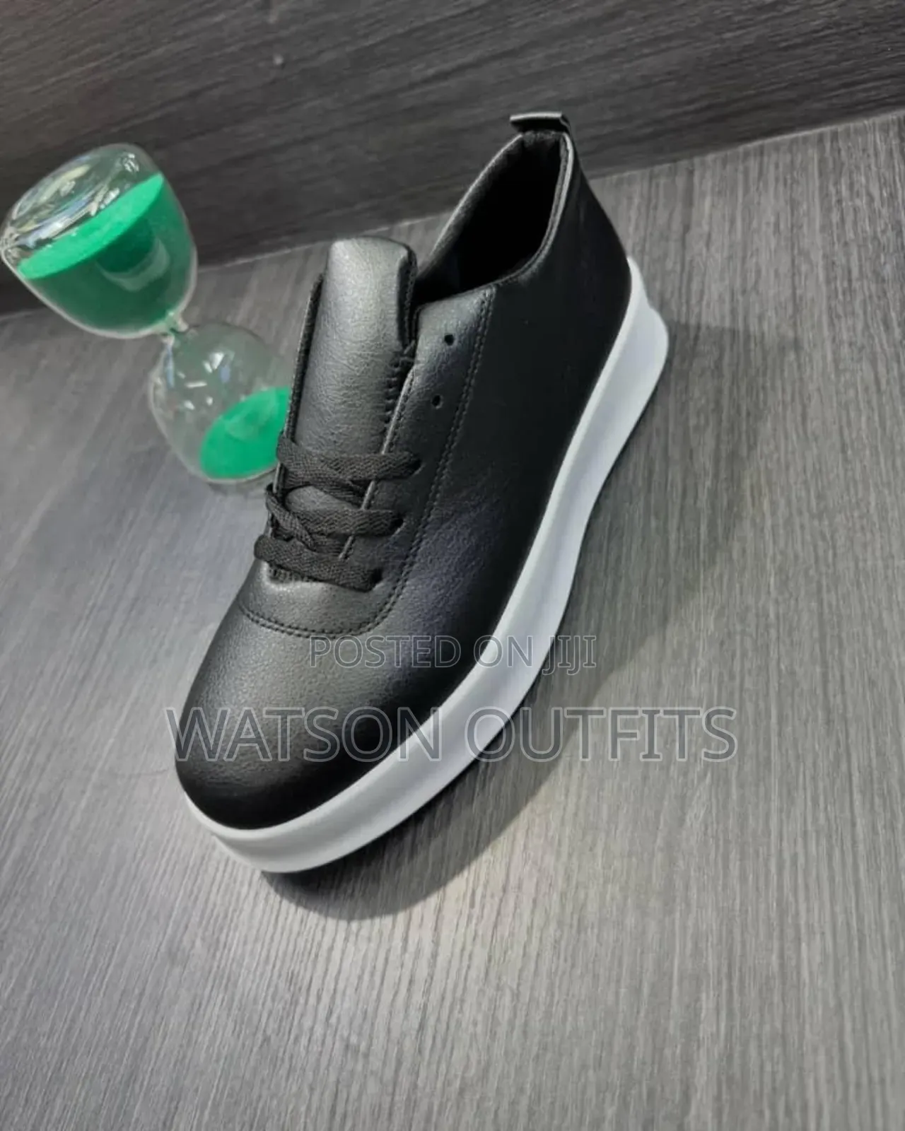 Men's Shoes Classically and Exceptionally Best With First Grade Lining