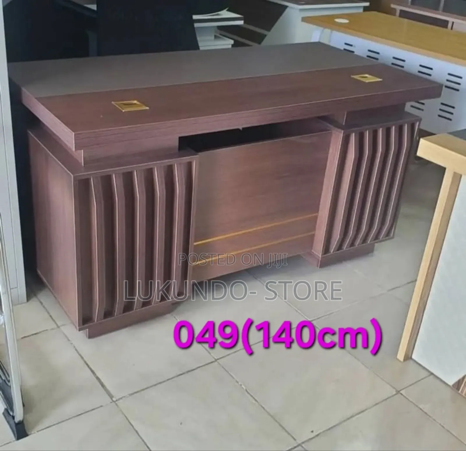 Office Table Good Quality