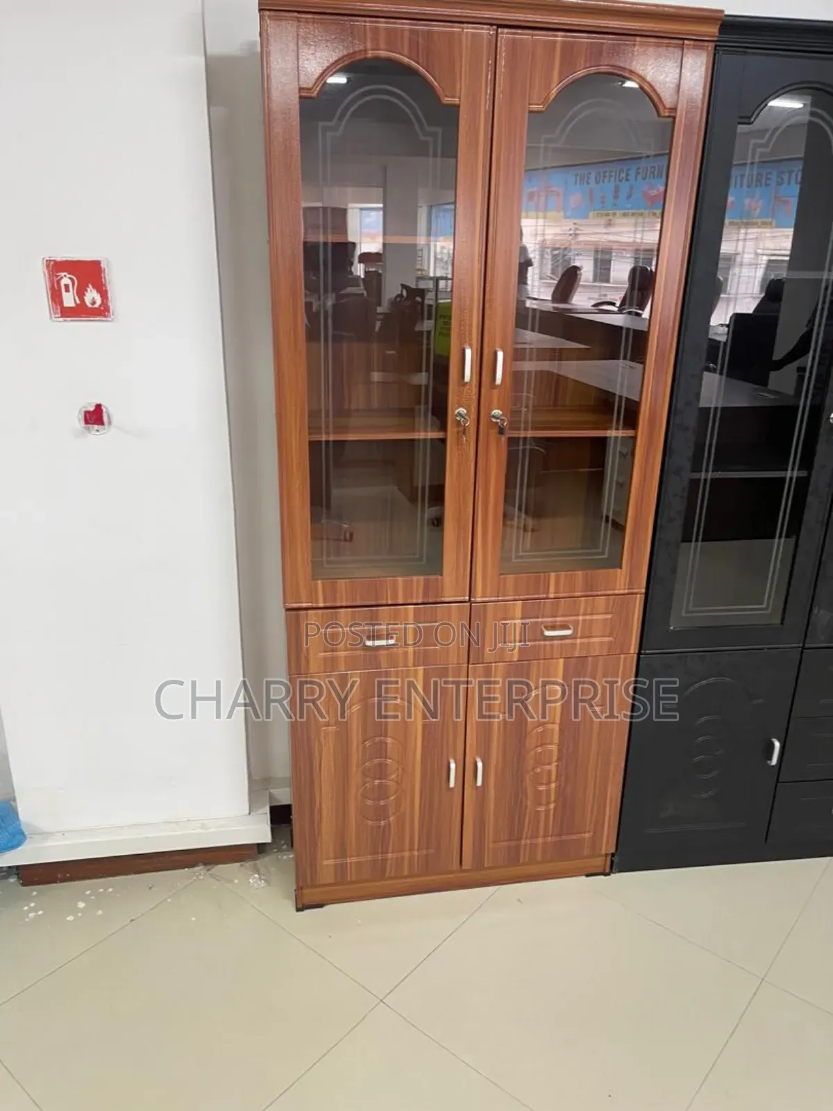 Boresha Muonekano Wa Nyumba Yako Kabati La Vyombo 2 Doors Cupboard