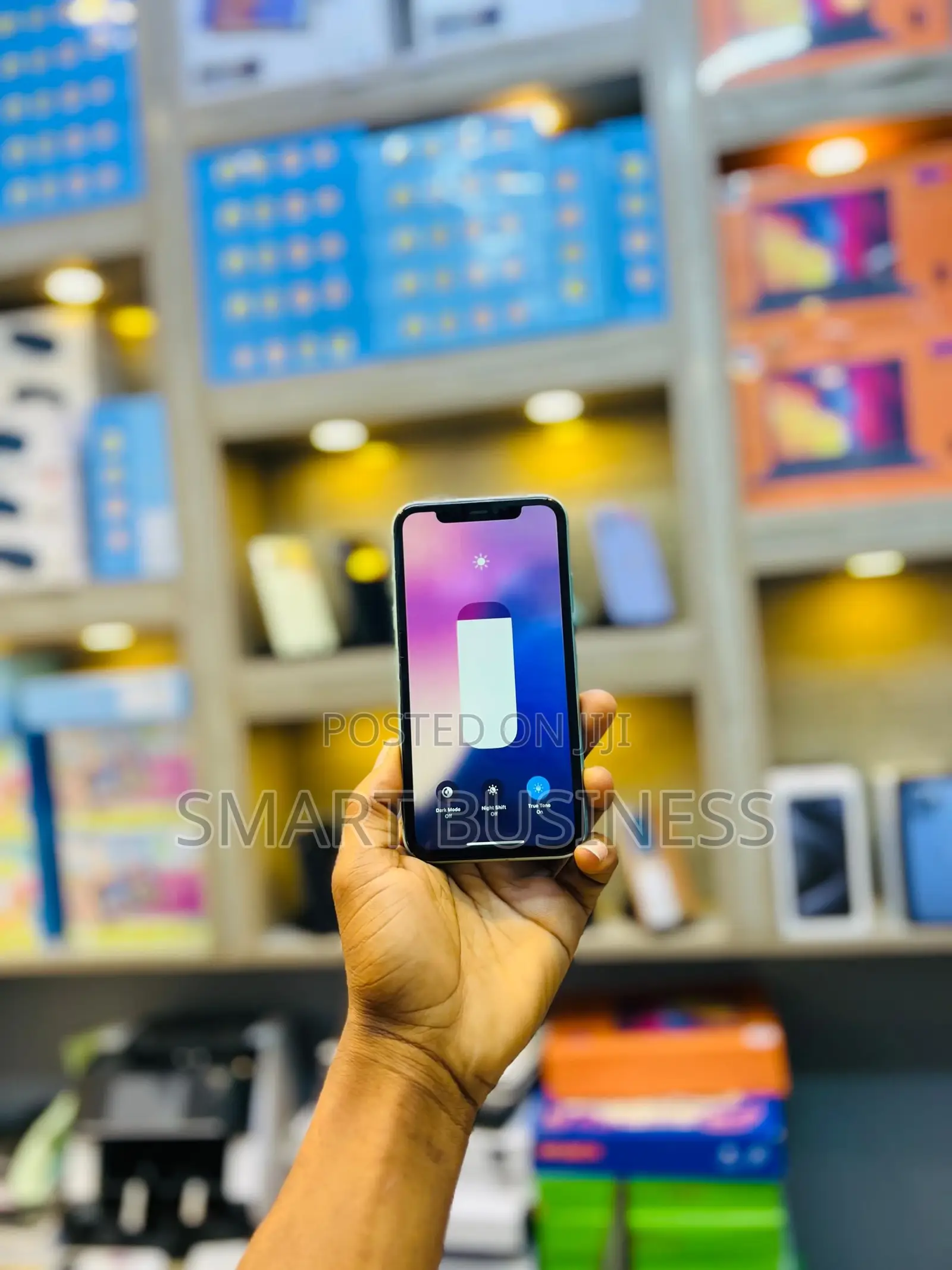 New Apple iPhone 11 256 GB Green