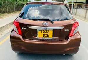Toyota Vitz 2012 Brown