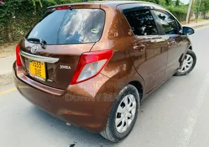 Toyota Vitz 2012 Brown