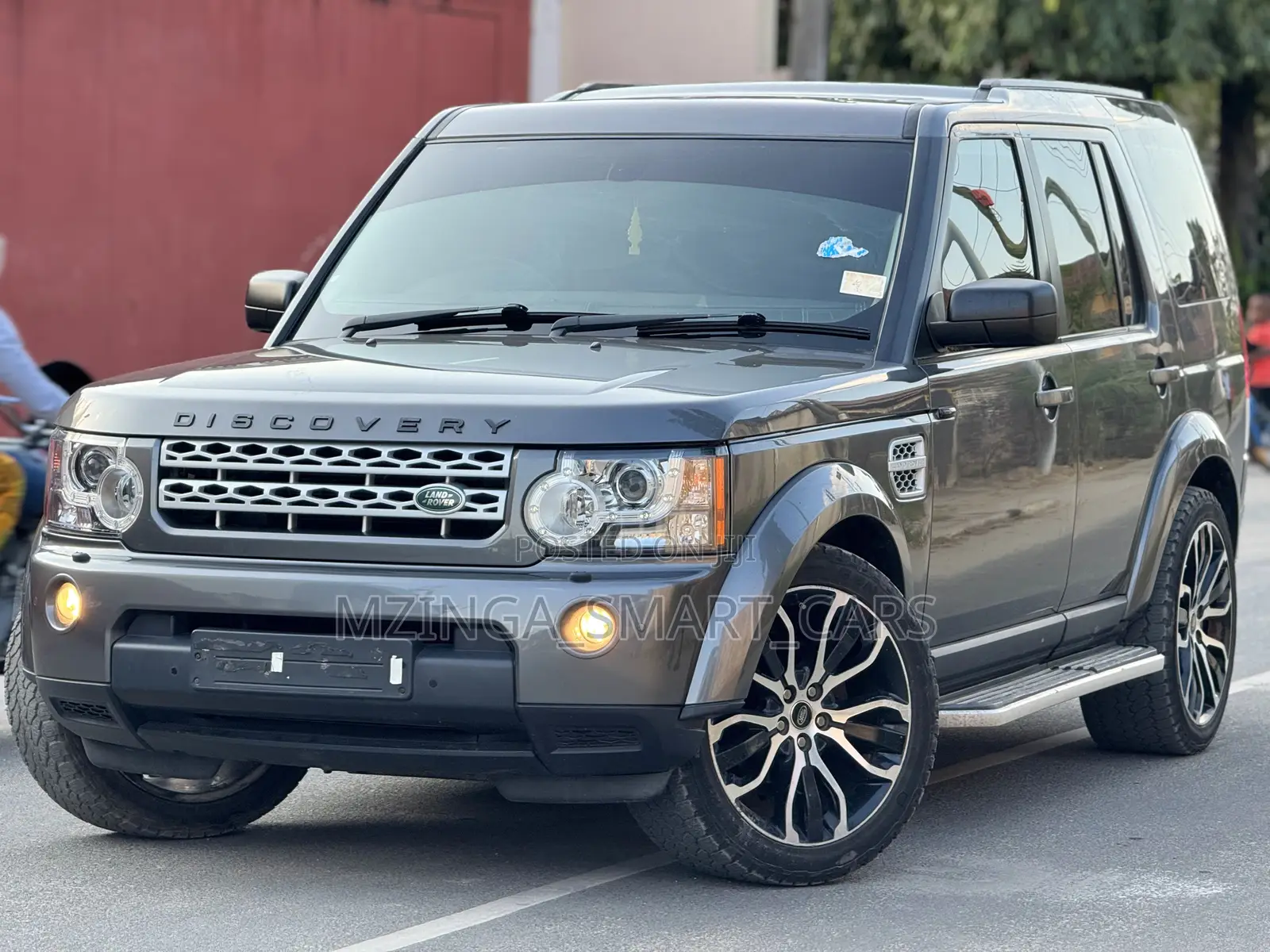 Land Rover Discovery 2009 Gray