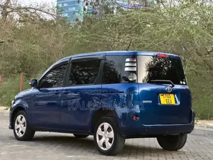Toyota Sienta 2006 Blue