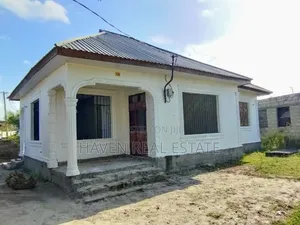 3bdrm House in Msongola for sale