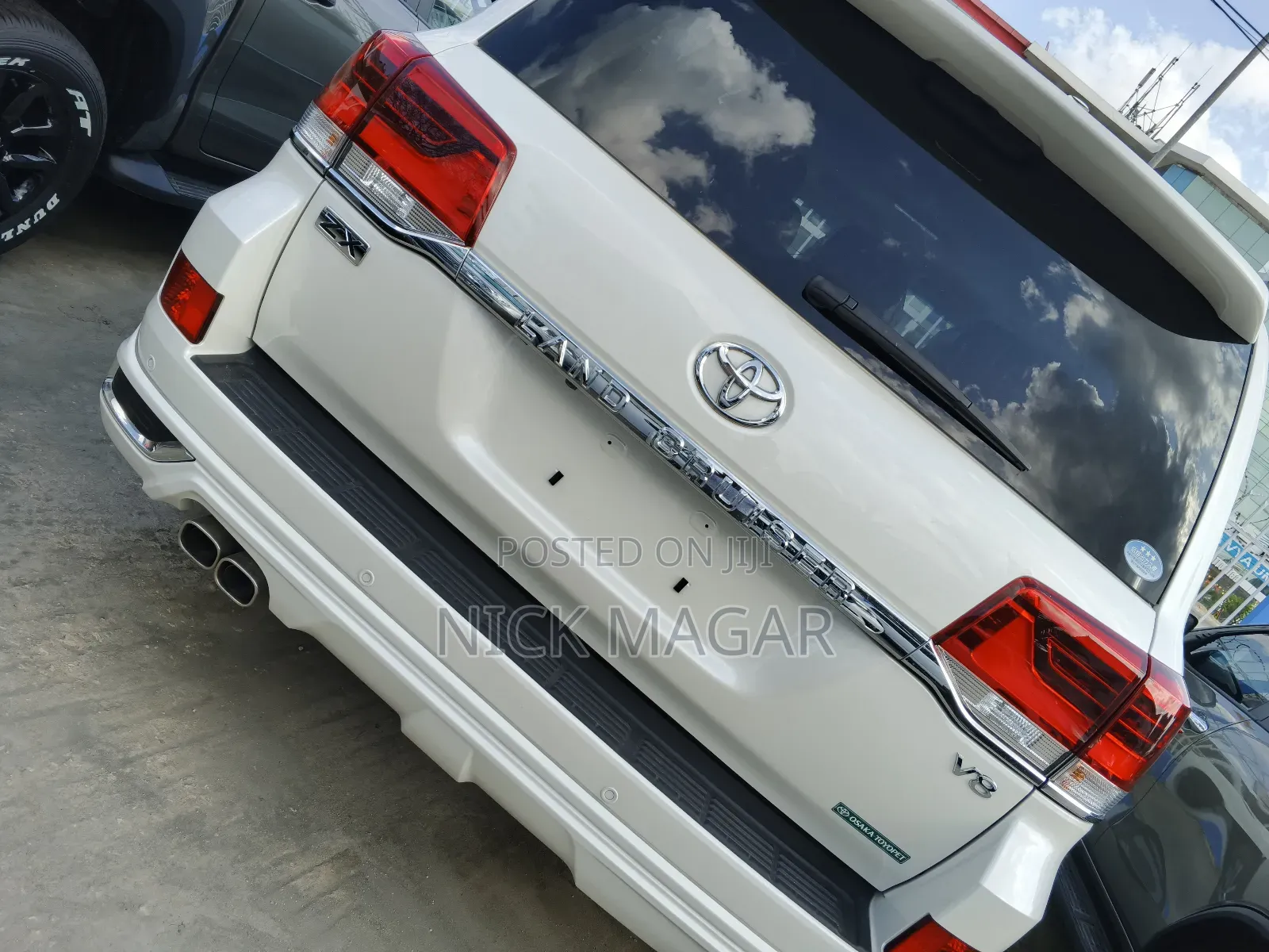 Toyota Land Cruiser 2019 White