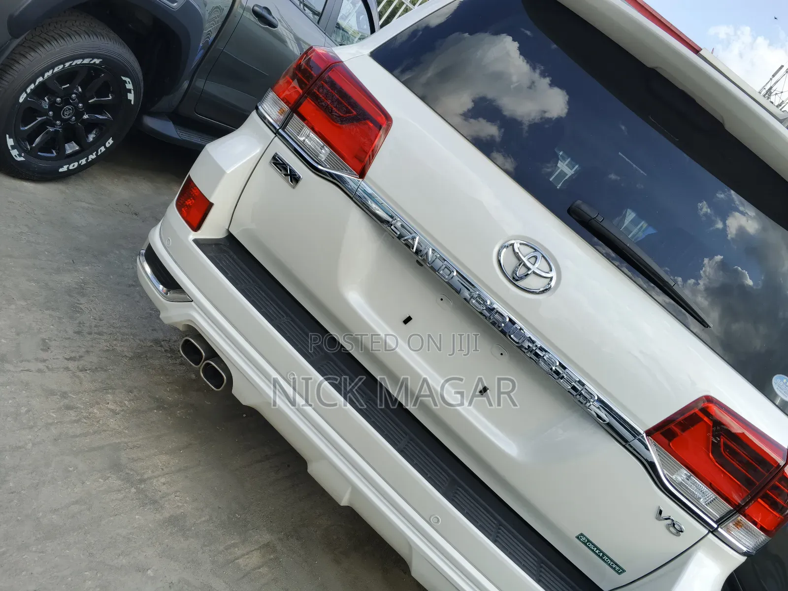 Toyota Land Cruiser 2019 White
