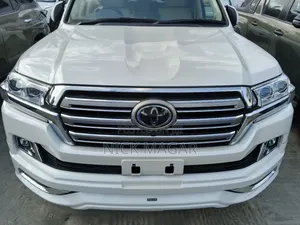 Toyota Land Cruiser 2019 White