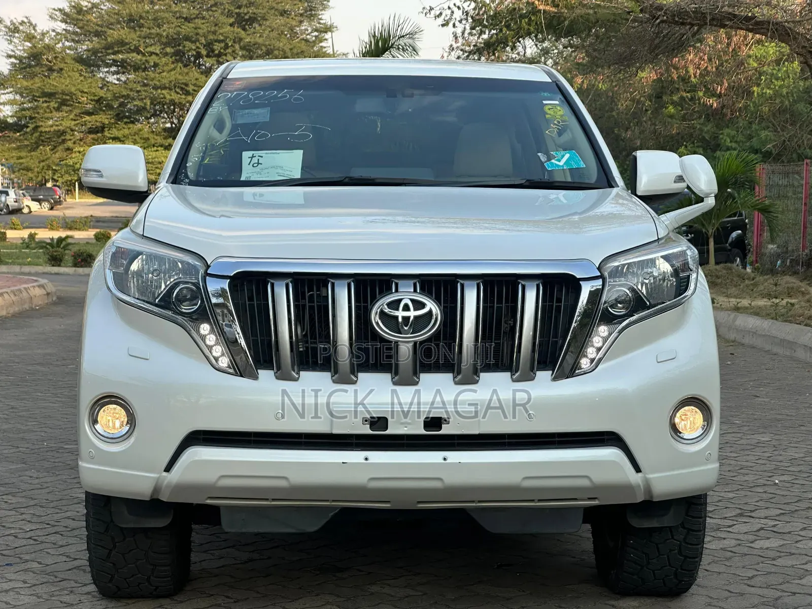 Toyota Land Cruiser Prado 2017 White