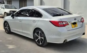 Subaru Legacy 2014 White