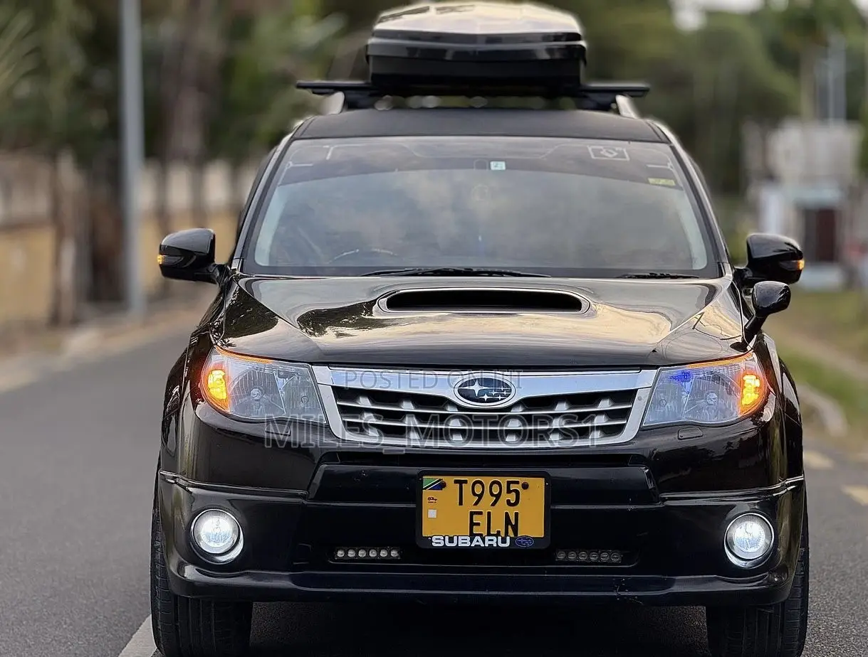 Subaru Forester 2012 Black