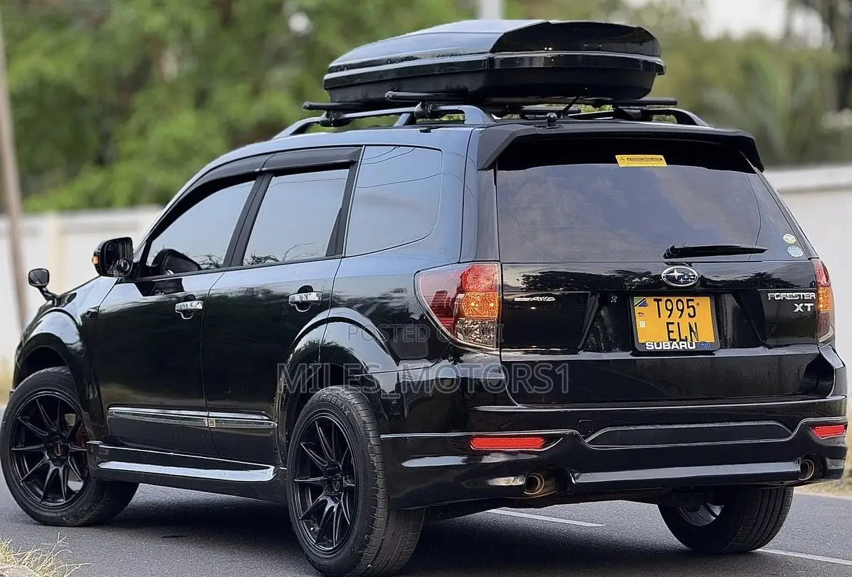 Subaru Forester 2012 Black