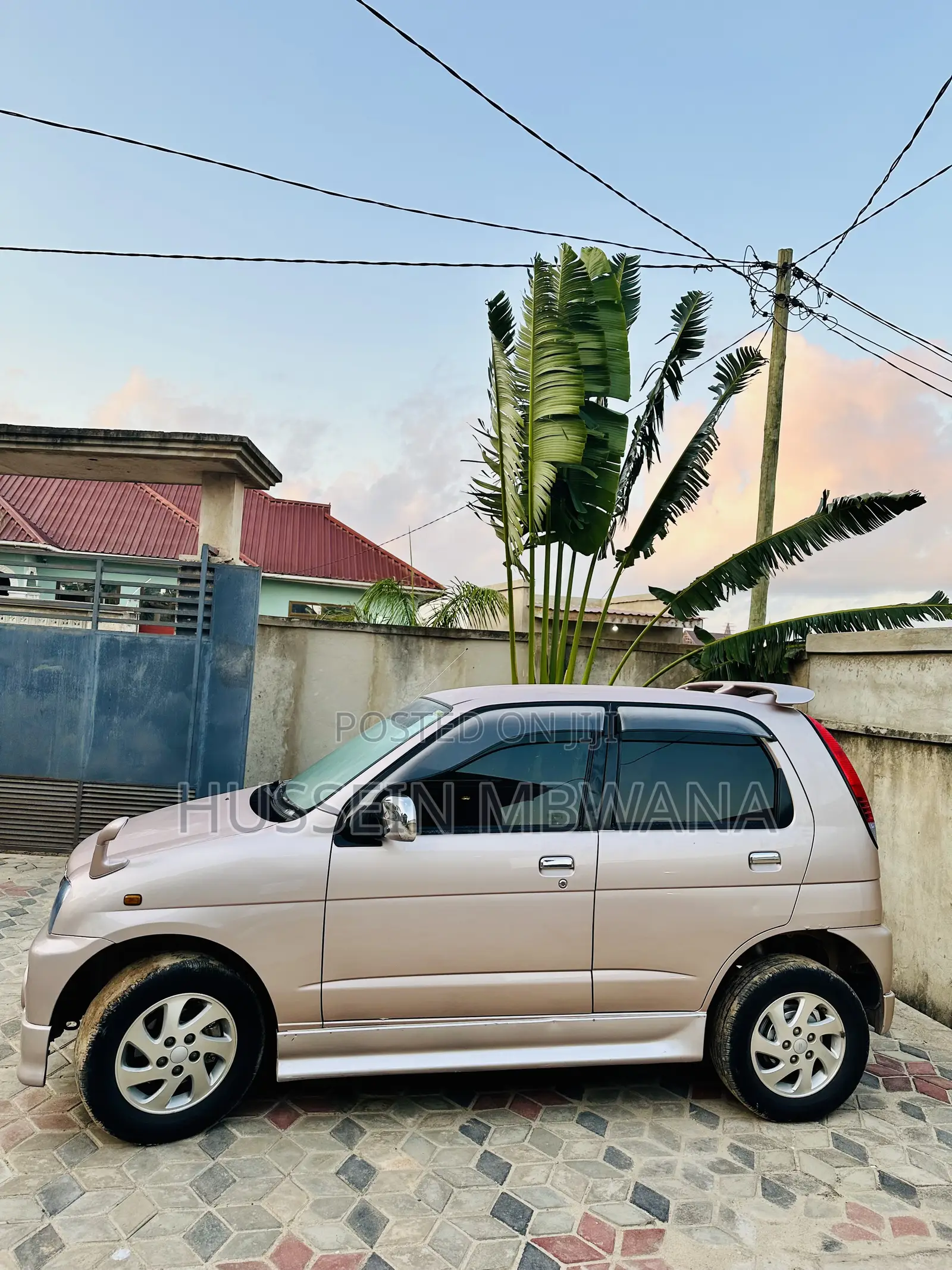 Daihatsu Terios Automatic 2001 Gold
