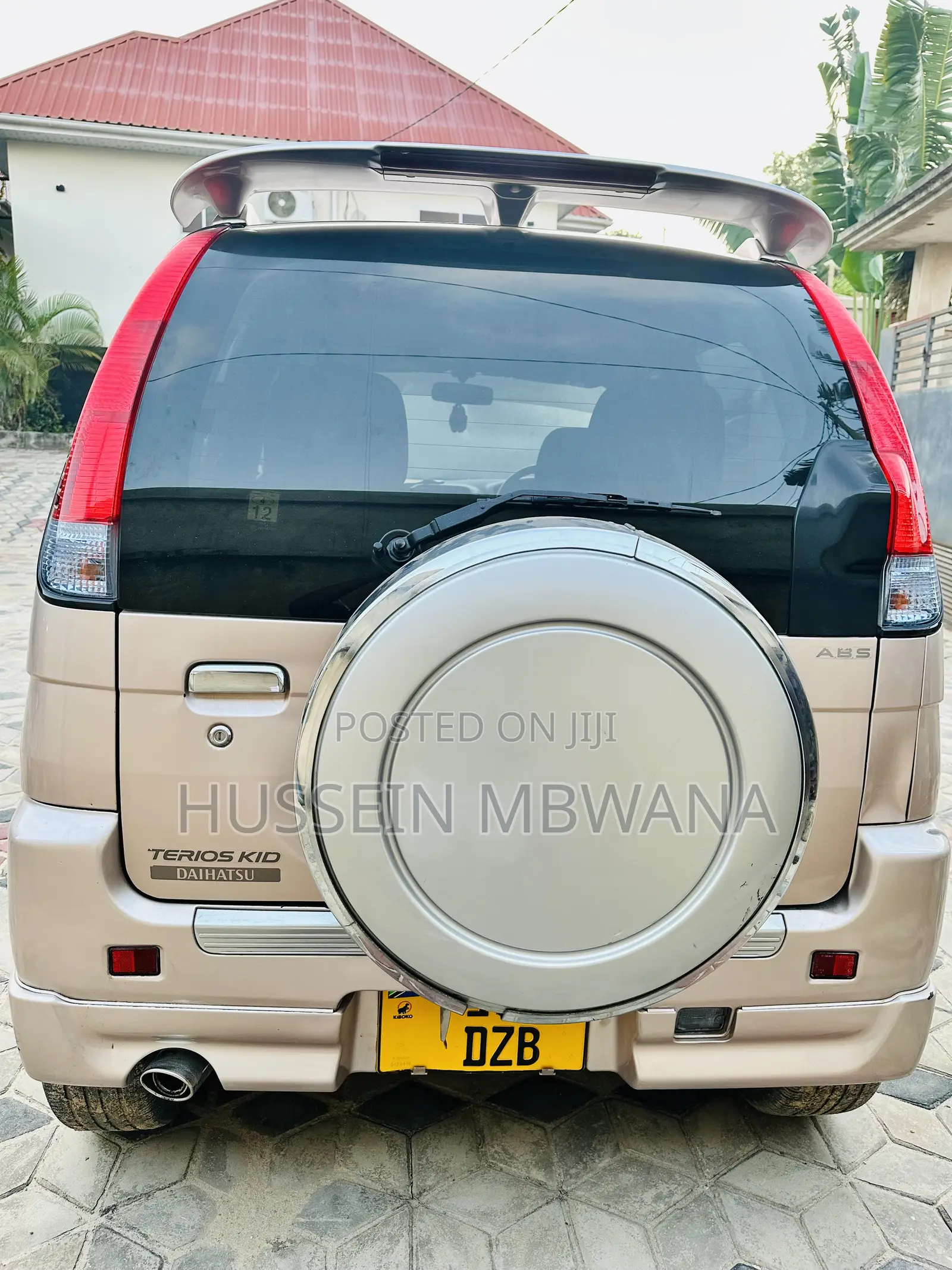 Daihatsu Terios Automatic 2001 Gold