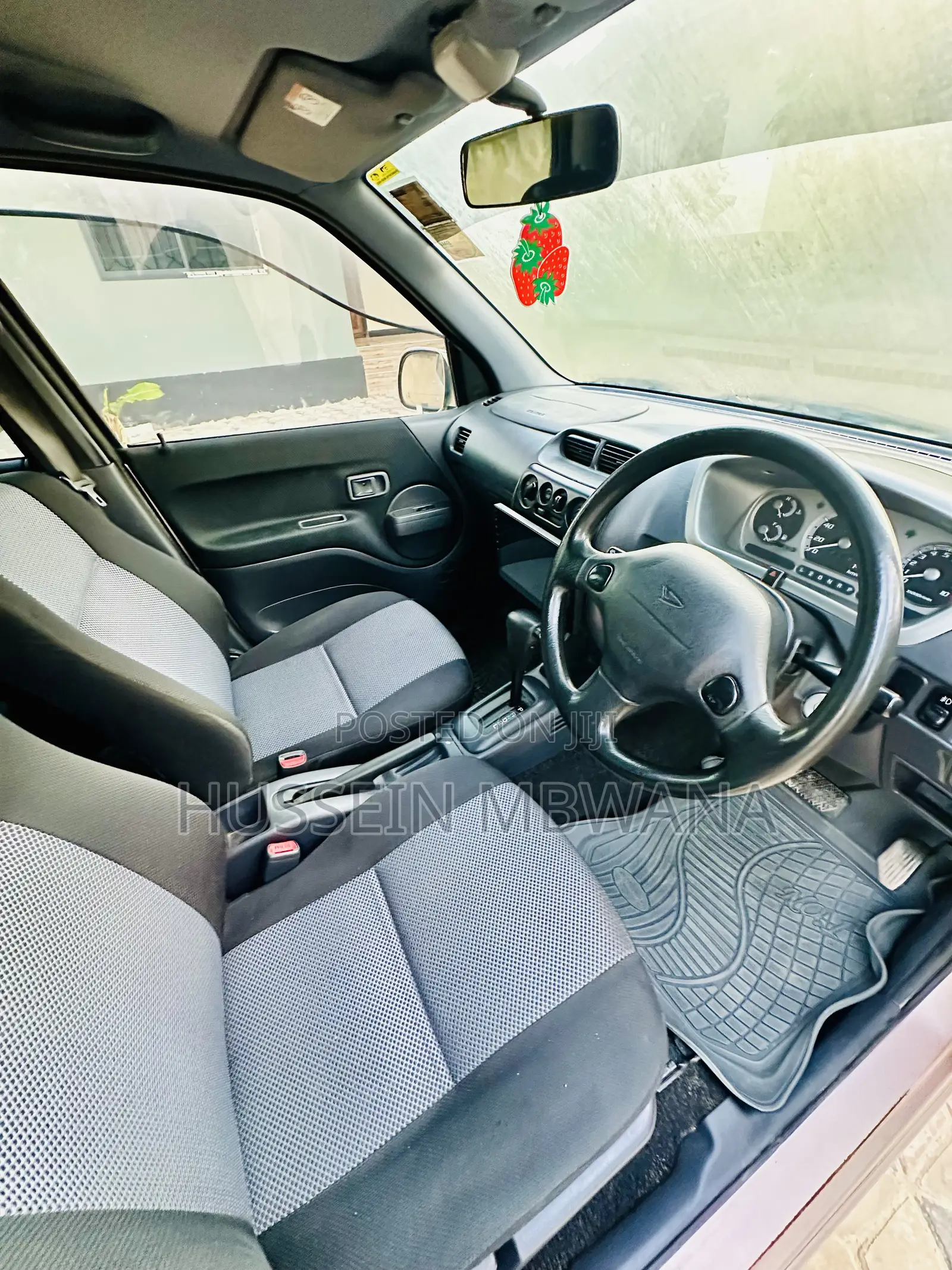 Daihatsu Terios Automatic 2001 Gold