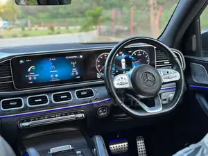 Mercedes-Benz VS680L Maybach 2022 Gray