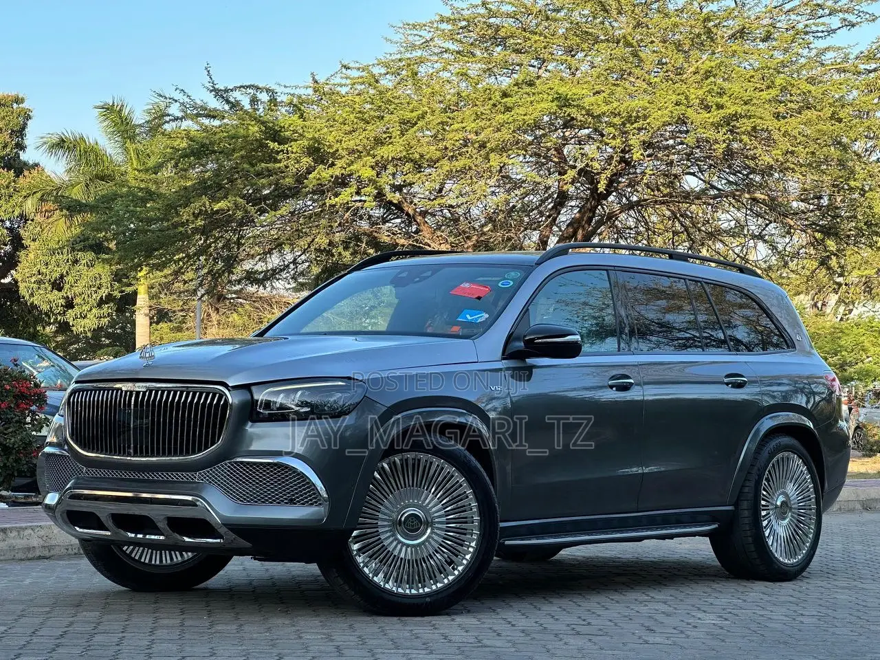 Mercedes-Benz VS680L Maybach 2022 Gray