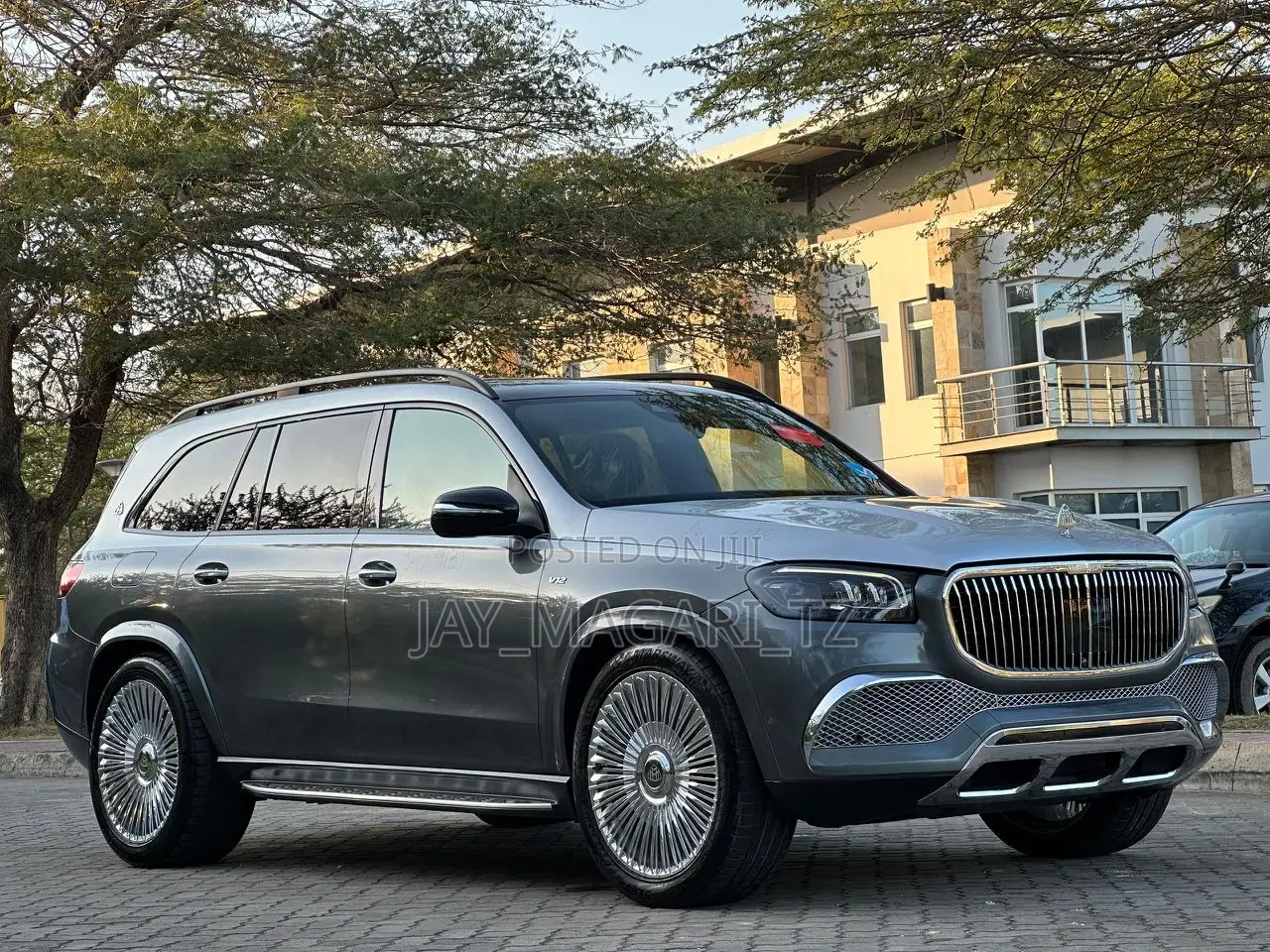 Mercedes-Benz VS680L Maybach 2022 Gray