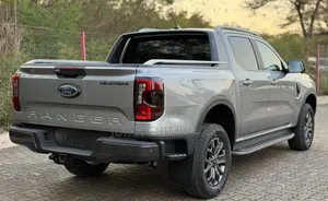 Ford Ranger Wildtrak 2024 Gray