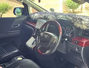 Toyota Vellfire 2010 Black