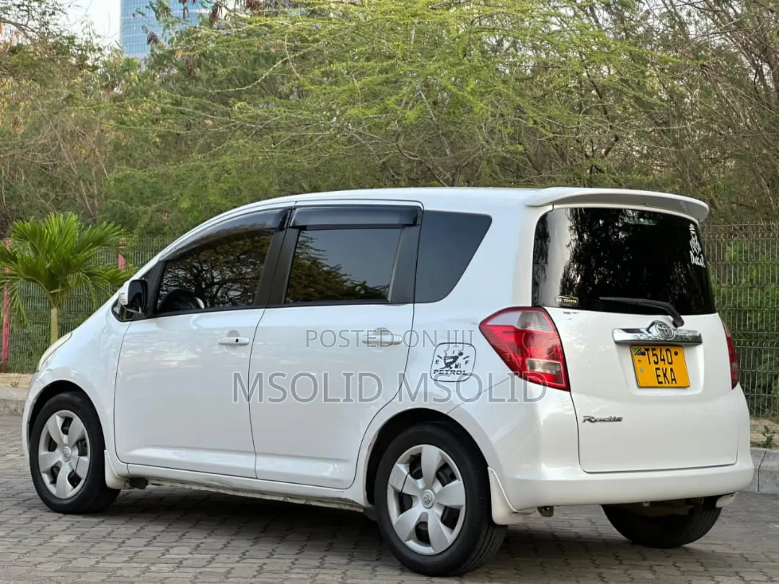 Toyota Ractis 2007 White