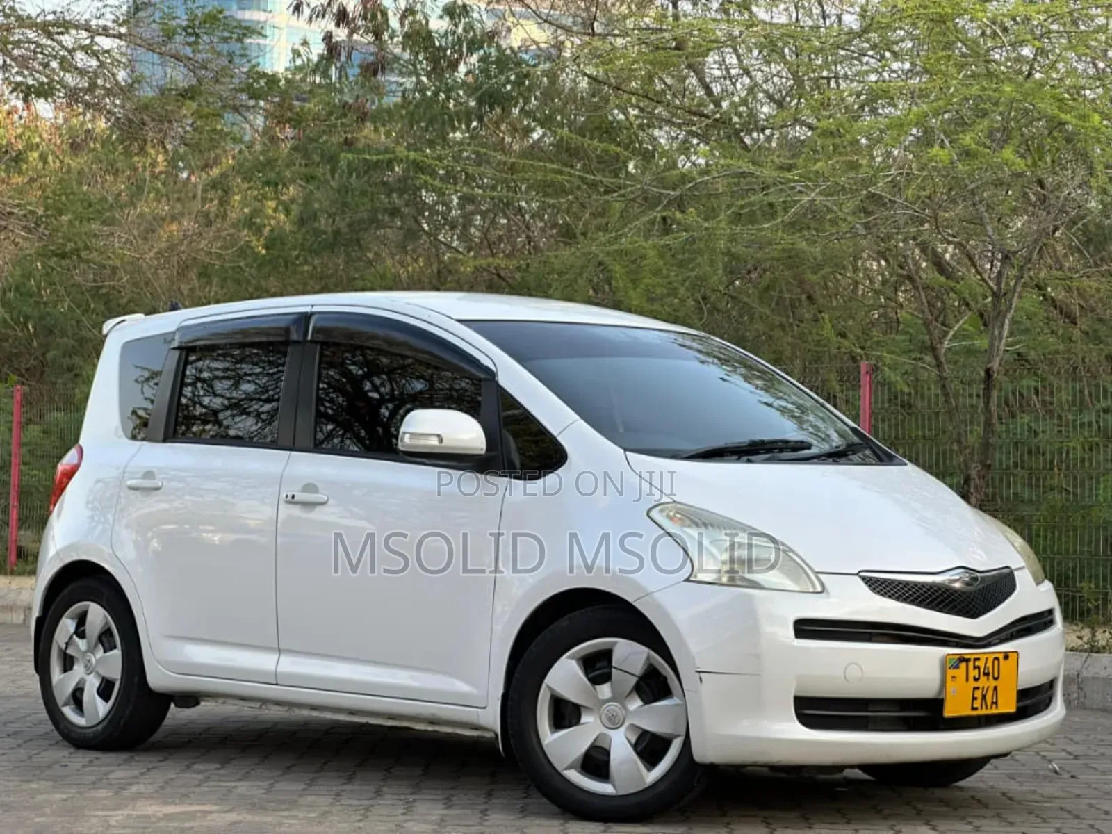 Toyota Ractis 2007 White