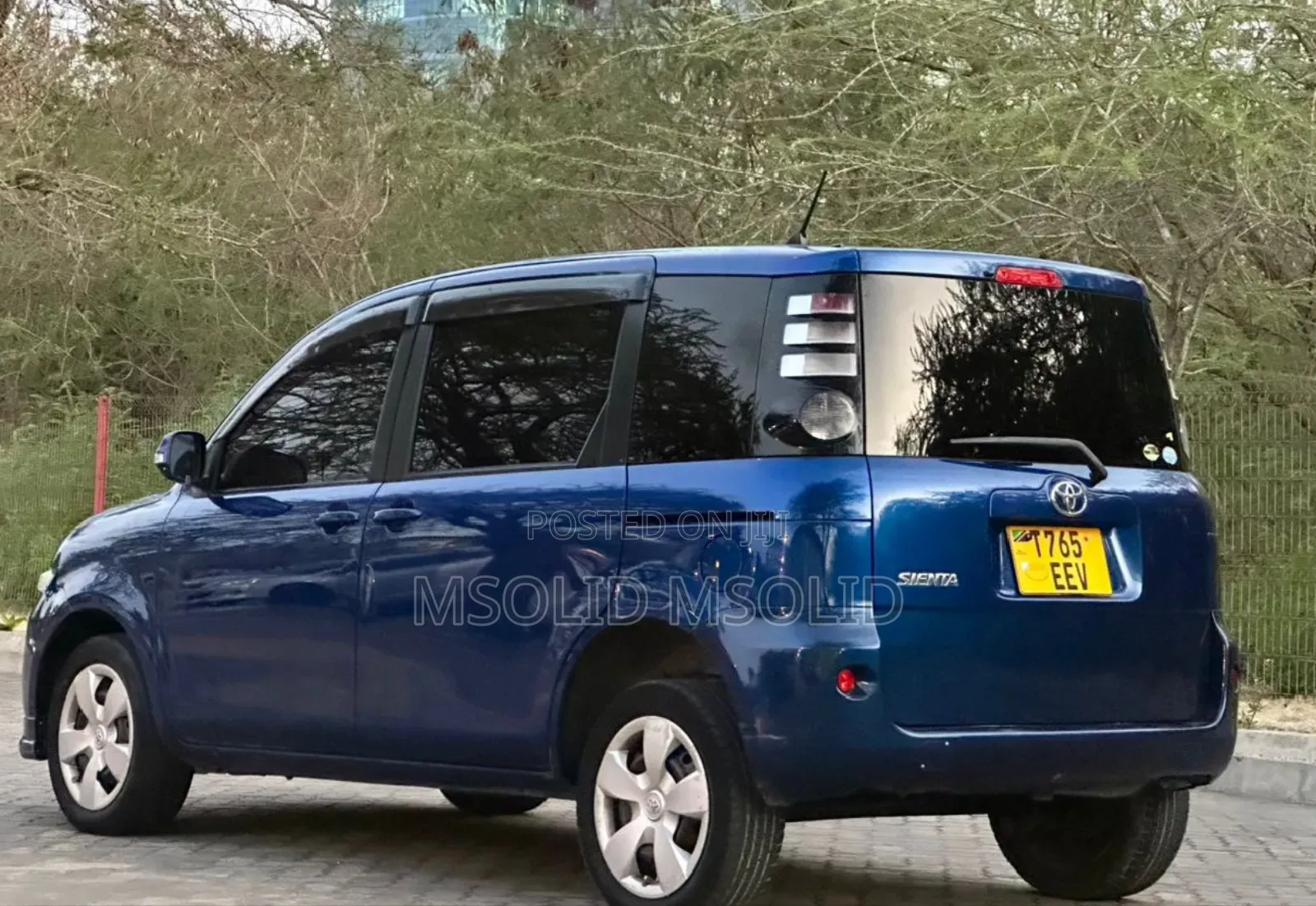 Toyota Sienta 2006 Blue