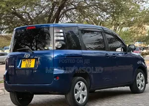 Toyota Sienta 2006 Blue