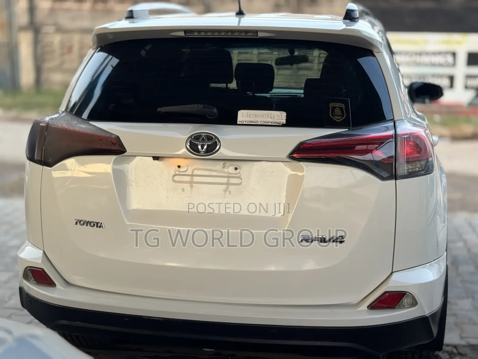 Toyota RAV4 2014 White
